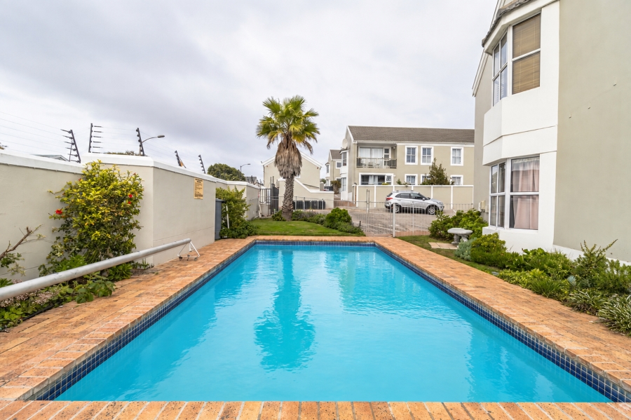 2 Bedroom Property for Sale in West Beach Western Cape